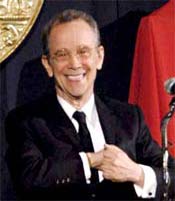 Joel Grey saluting Patrick Stewart at the March 2008 Gielgud ceremony